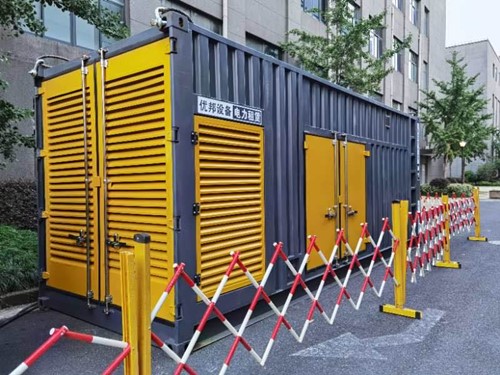 营山如何使用转速表检查发动机的转速？